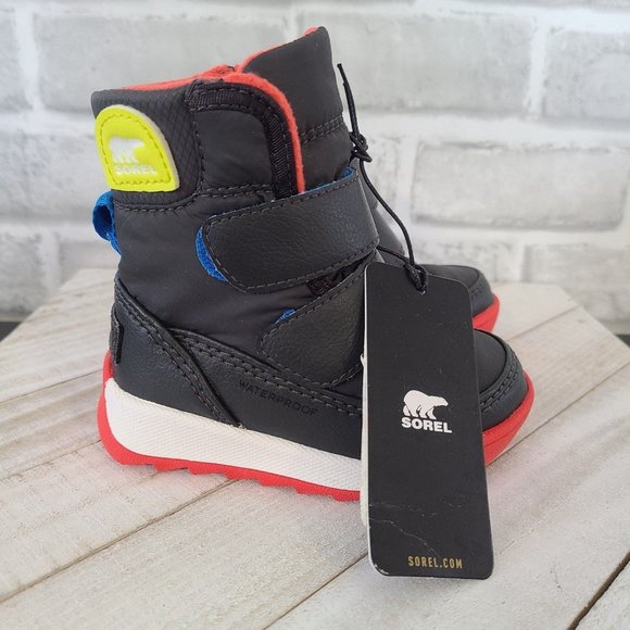 Sorel Whitney Strap Children's Boots Sz 4 Red and Black Micro Fleece Lined NWT - Picture 1 of 8